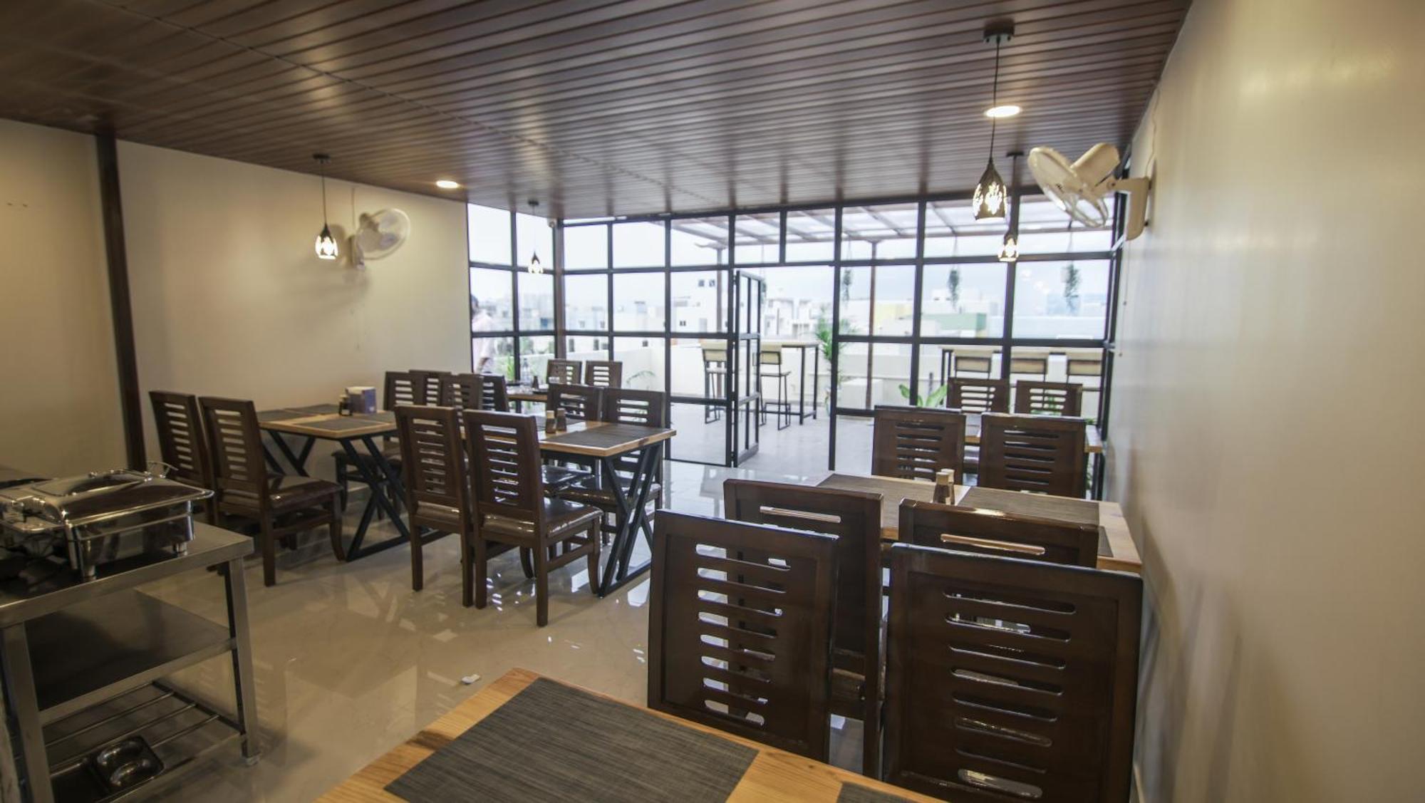 Radhe Suites Hyderabad Exterior foto