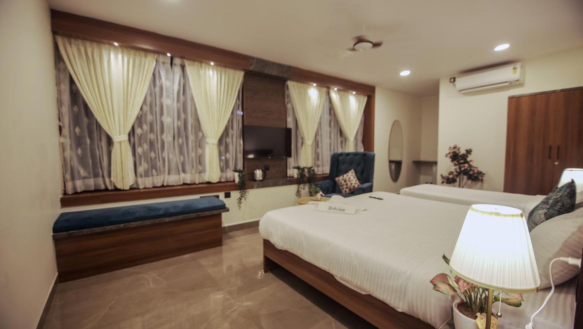 Radhe Suites Hyderabad Exterior foto