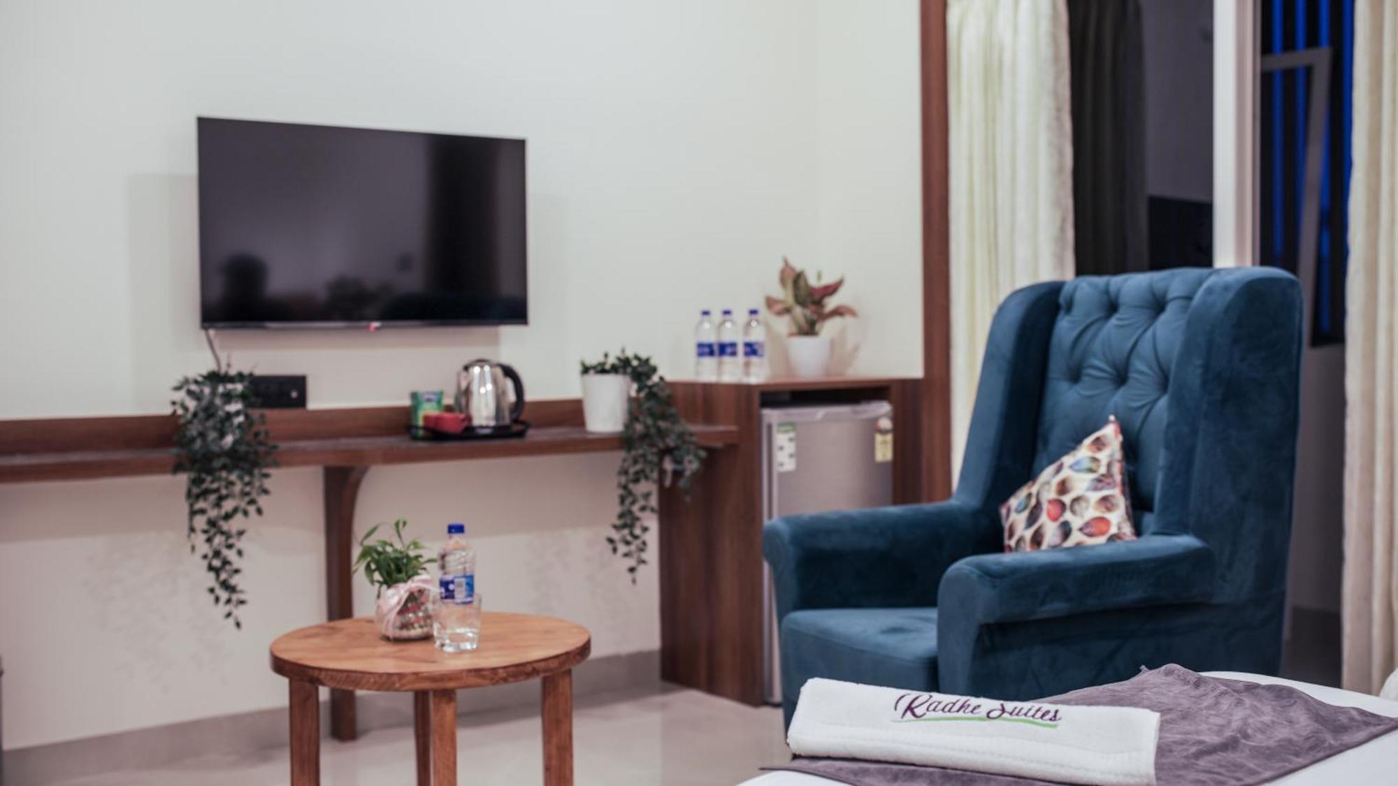Radhe Suites Hyderabad Exterior foto
