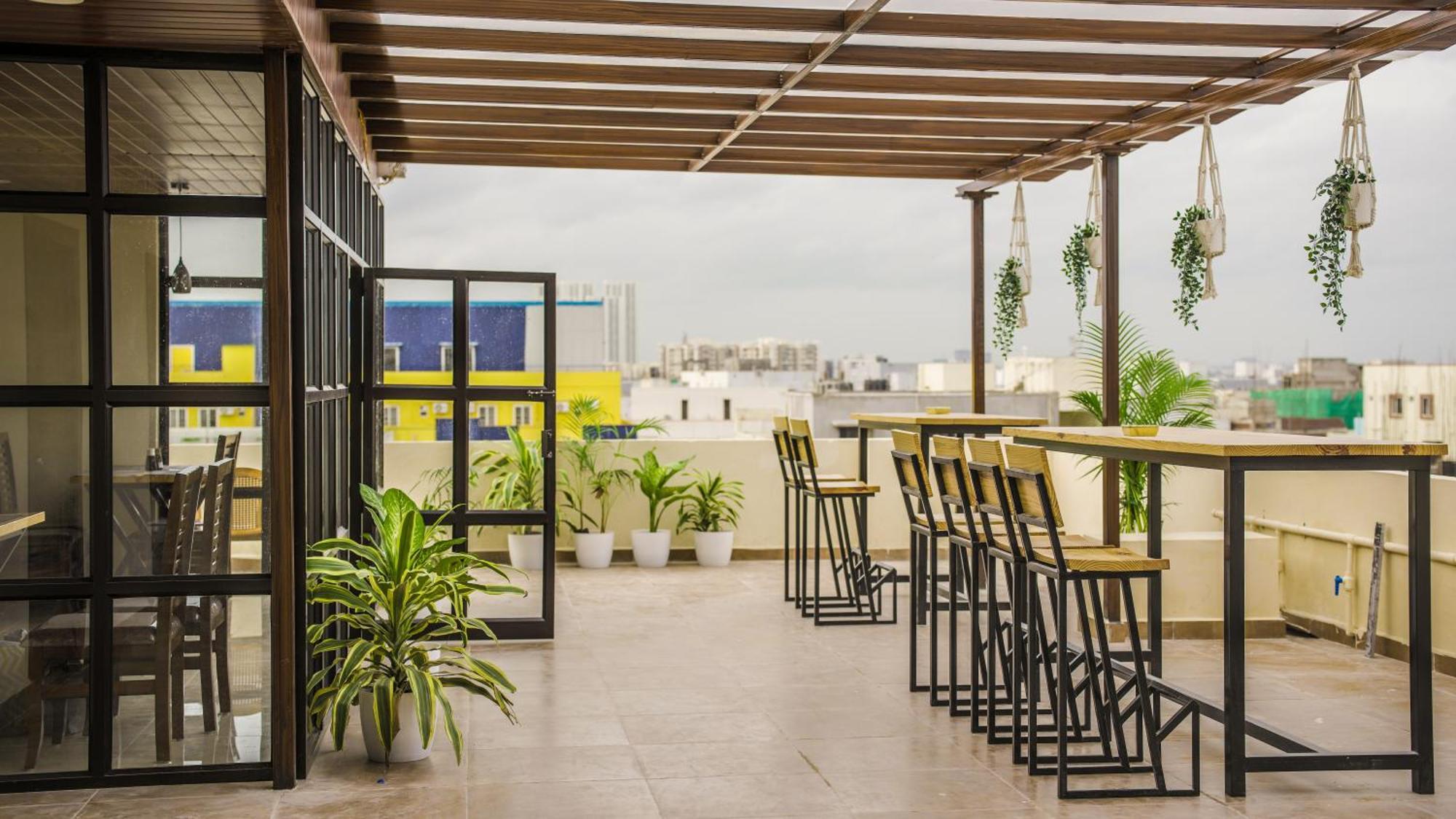 Radhe Suites Hyderabad Exterior foto