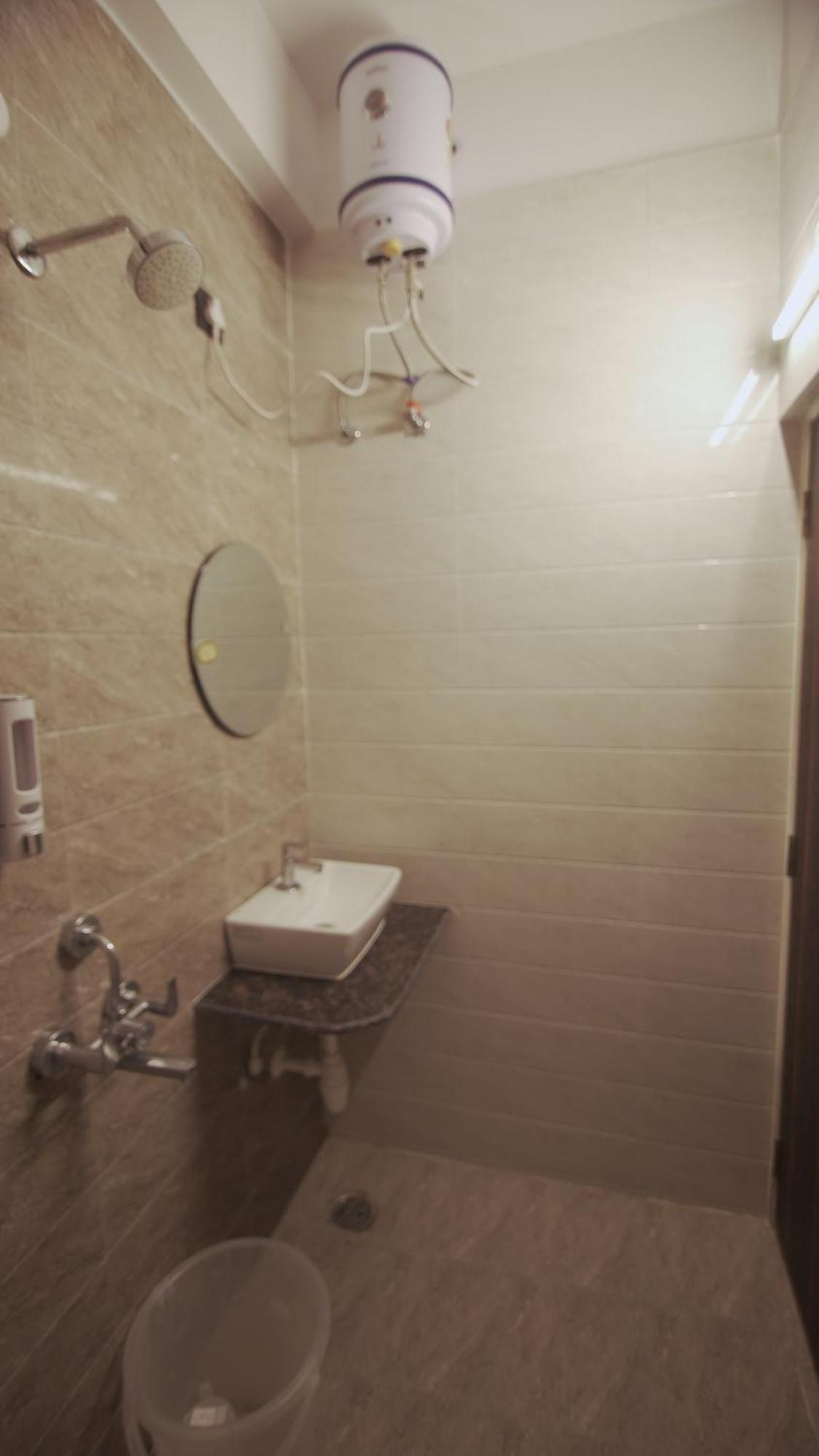 Radhe Suites Hyderabad Exterior foto